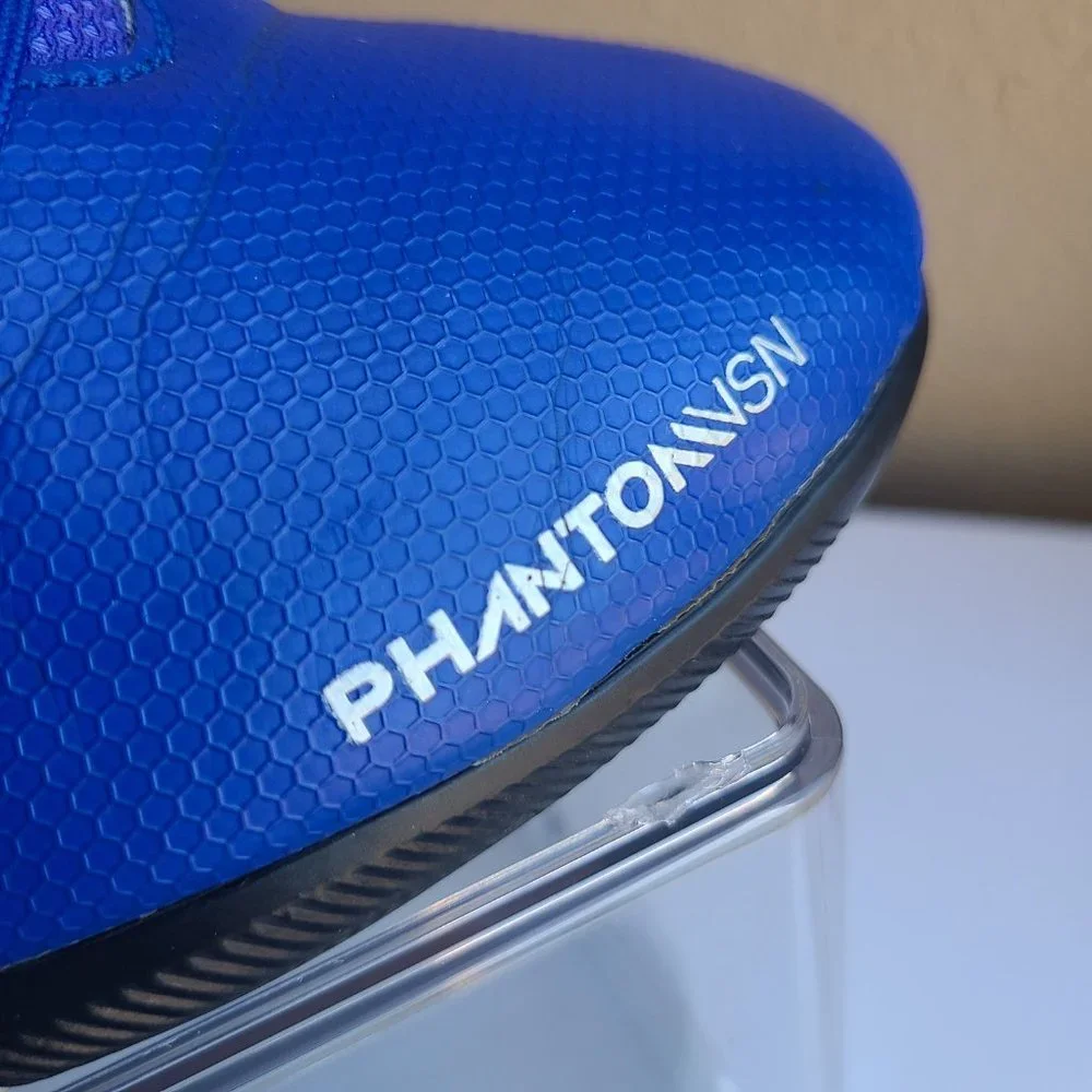 Nike Junior Phantom Vision Academy IC indoor Soccer big kids Size 6Y